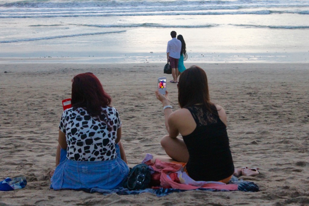 Sunset selfies Kuta Beach