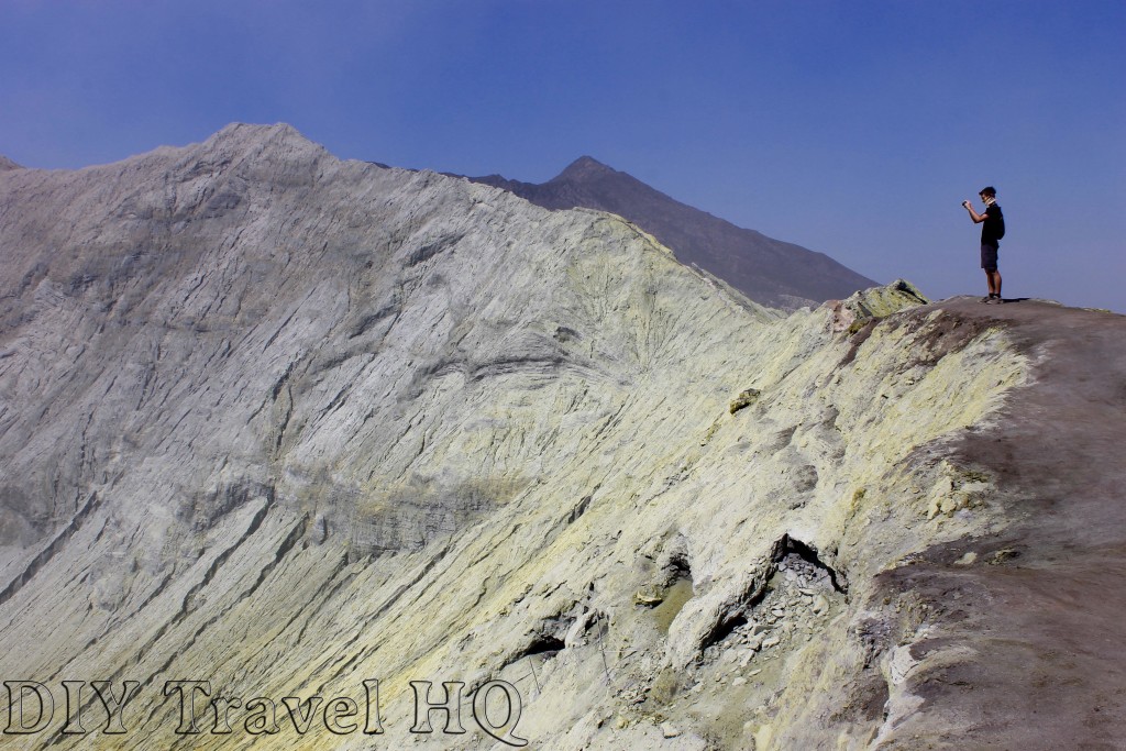Walk along the edge of Mount Bromo crater