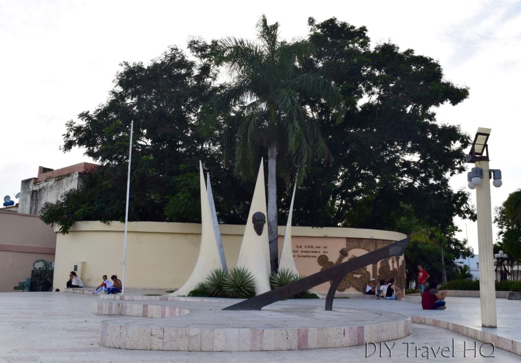 Plaza Marti Las Tunas