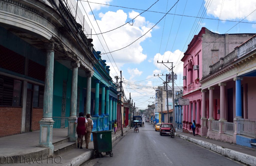 Colourful streets of Pinar del Rio
