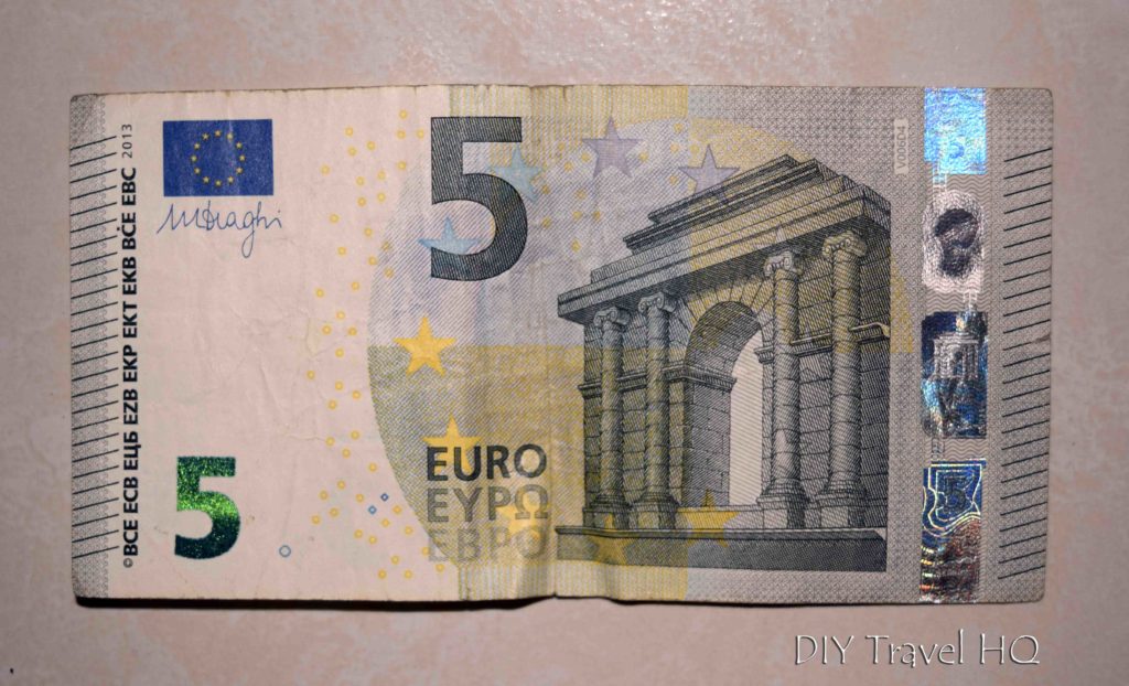 What currency to take to Cuba Euros