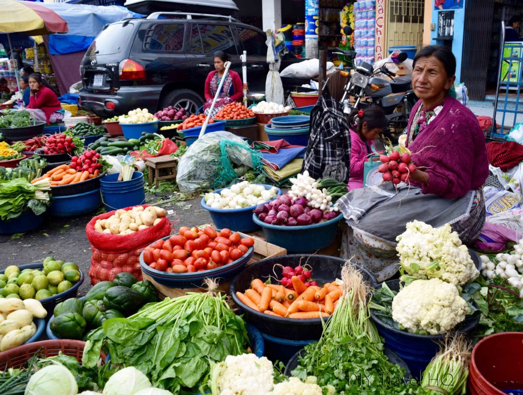 Quetzaltenango (Xela) Mercado La Democracia Street Vegetable Market