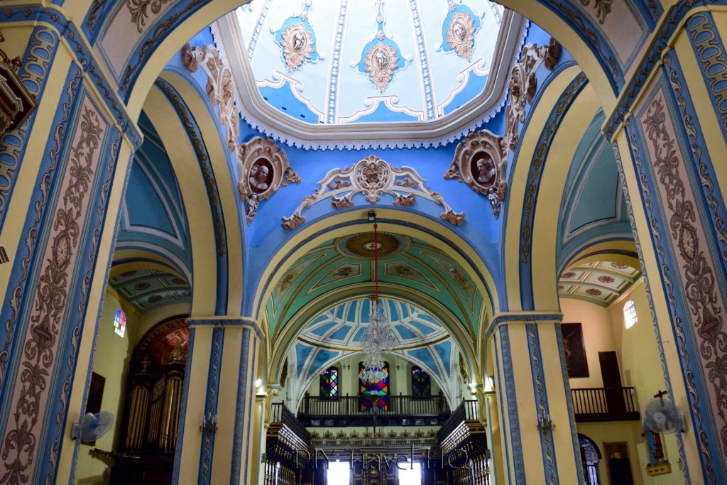 Inside Santiago's famous Catedral
