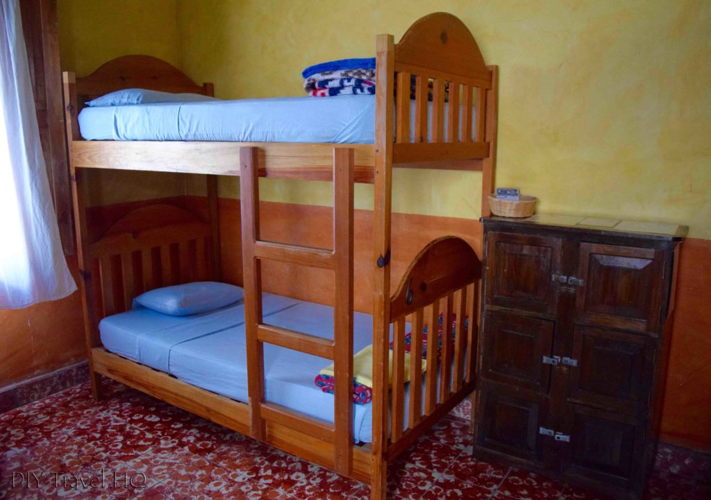 Iguana Azul Dorm Room
