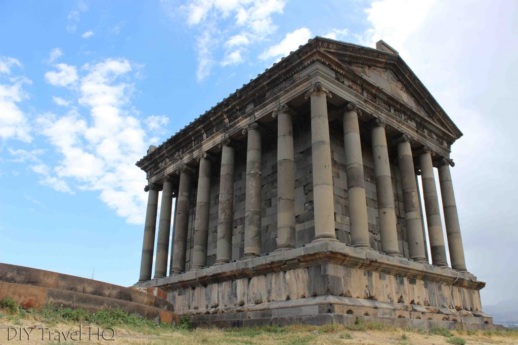 How to get to Garni 