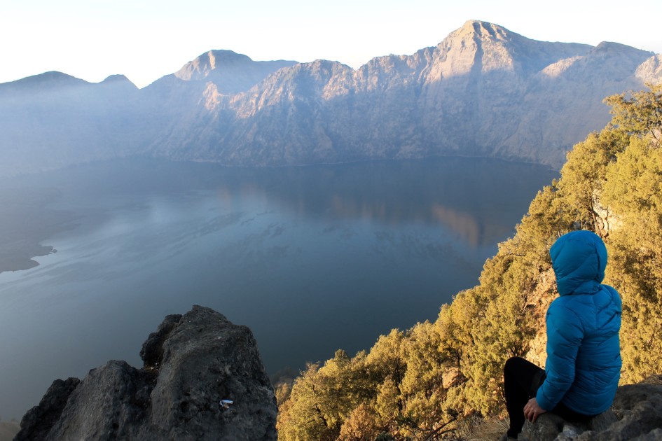 How to Trek Mount Rinjani  Without a Tour  or Guide DIY 