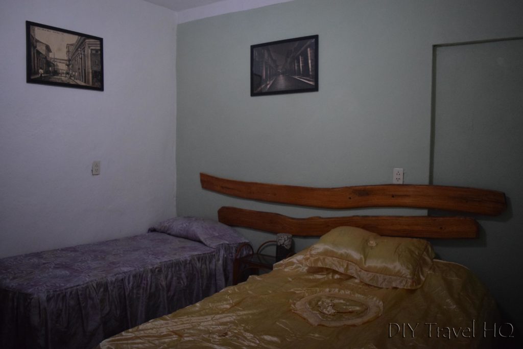Room in Parque Vidal casa